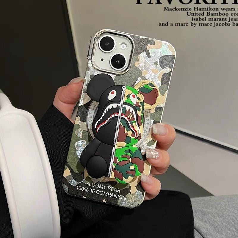 Camo Streetwear MagSafe iPhone case with grip