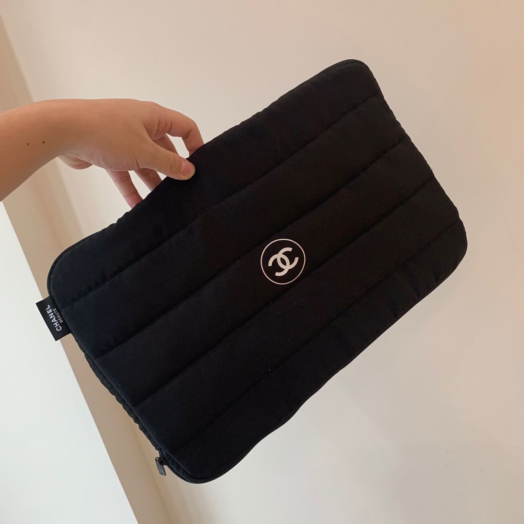 Chanel Beaute Laptop Sleeve