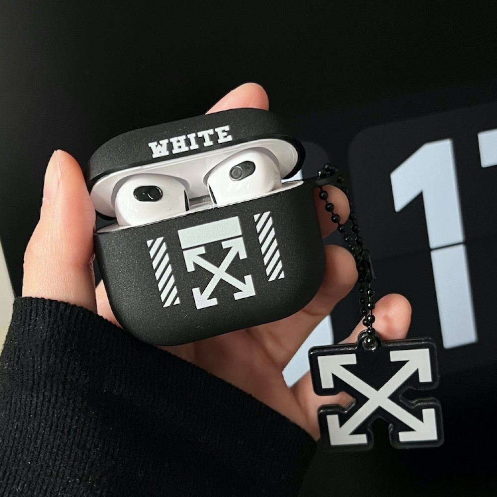 Streetwear OW or Fragment AirPod Case🎧🔥