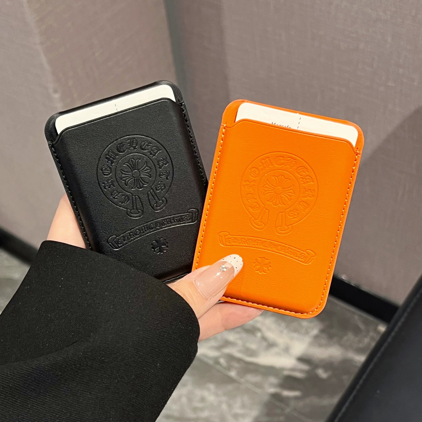 CH MagSafe Card Holder & Phone Stand