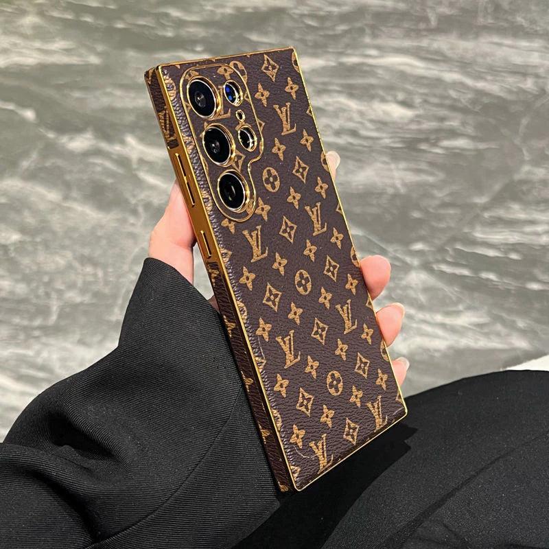 Luxury-Inspired Samsung Case with Gold Frame Accents