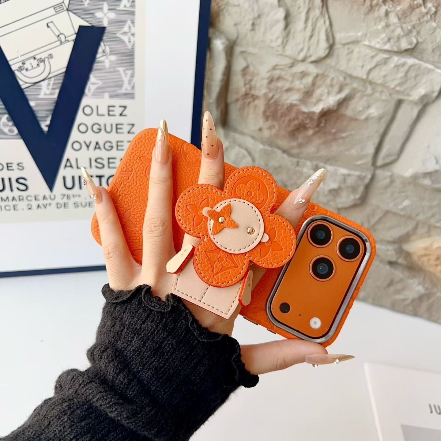 Sunflower Leather Look MagSafe Case with Grip