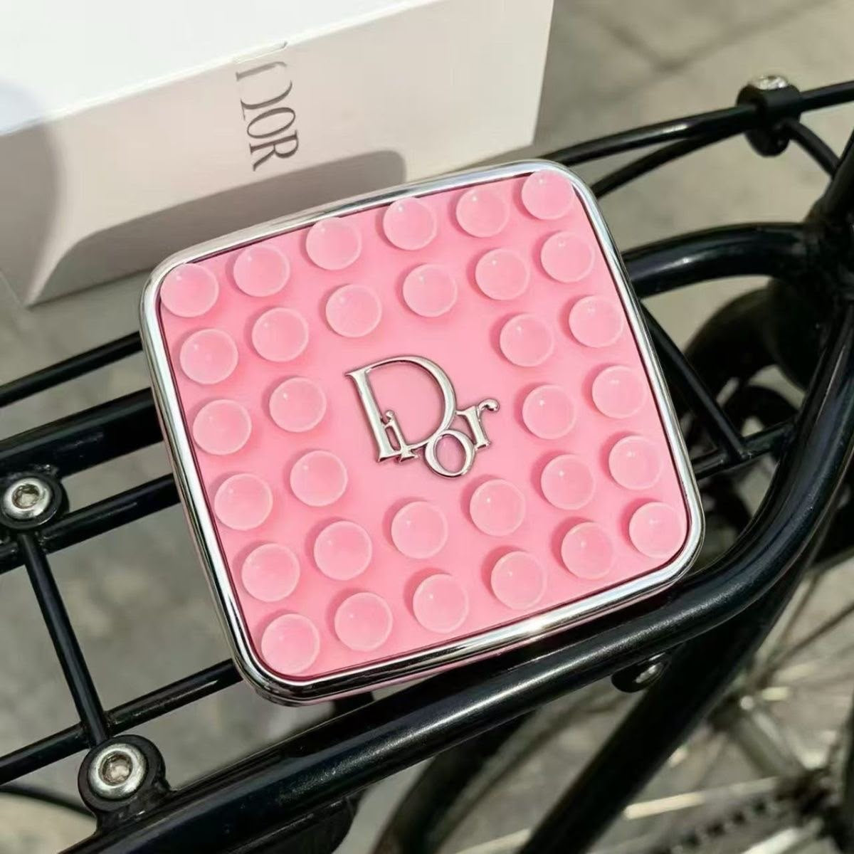 Luxury Dior Octobuddy