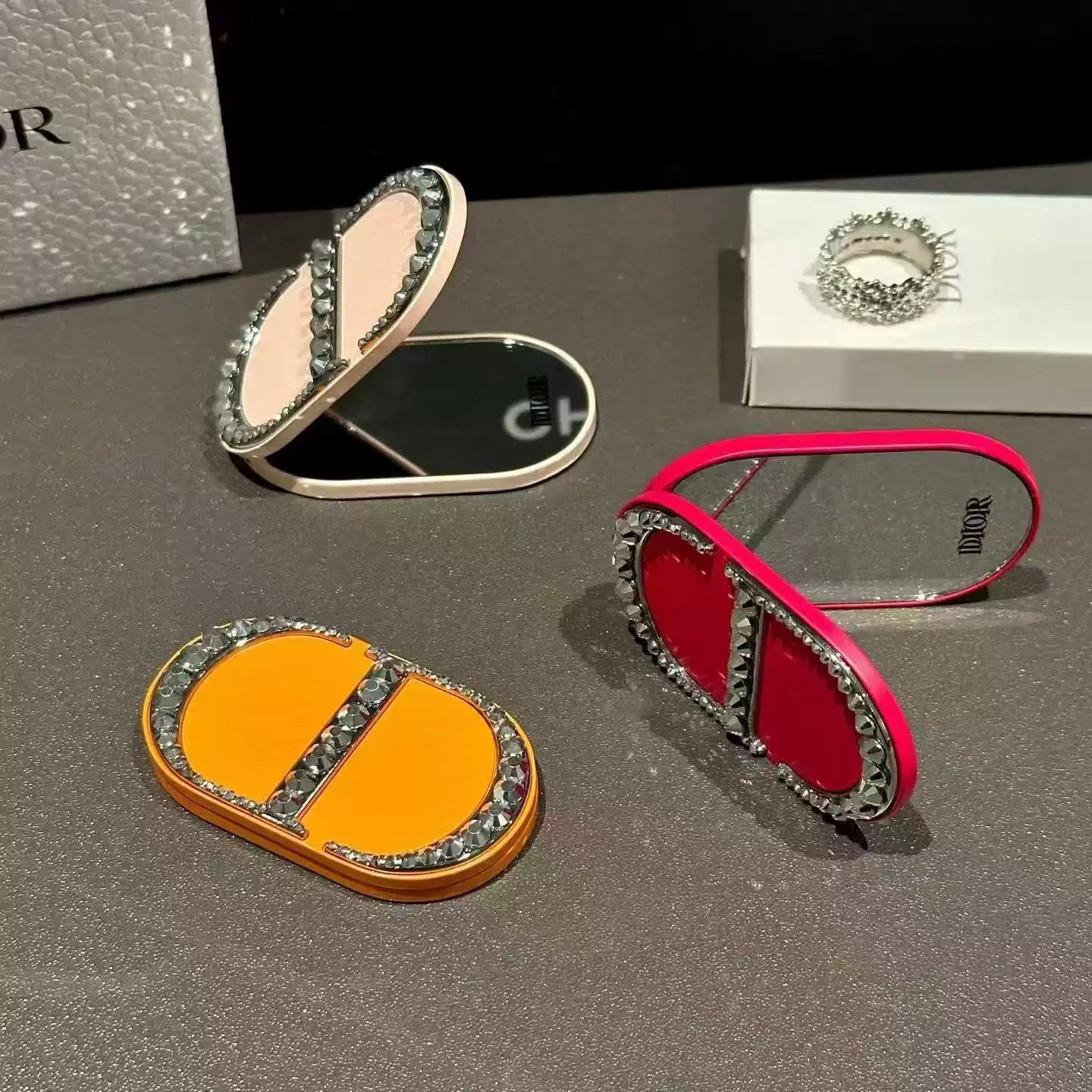 Luxury Designer Sparkling Mirror Phone Stand
