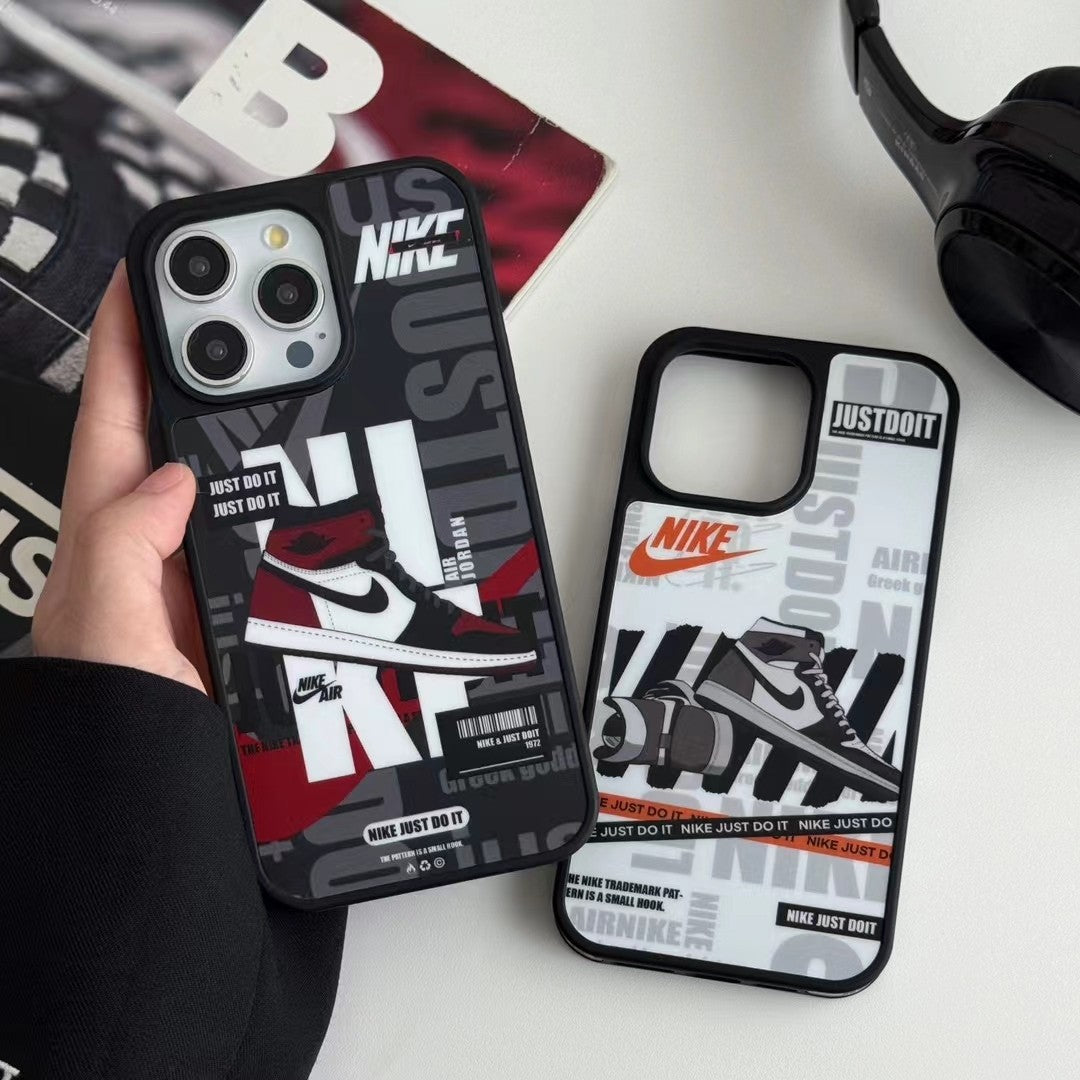 Sneaker Streetwear Case – iPhone 12–17
