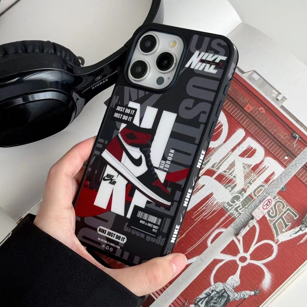 Sneaker Streetwear Case – iPhone 12–17