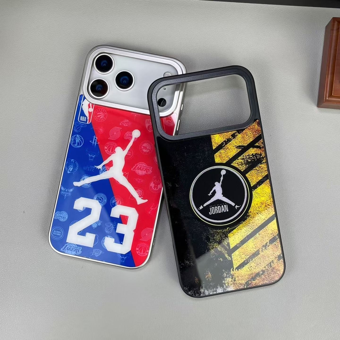 Street Style Hoops Case – MagSafe Ready