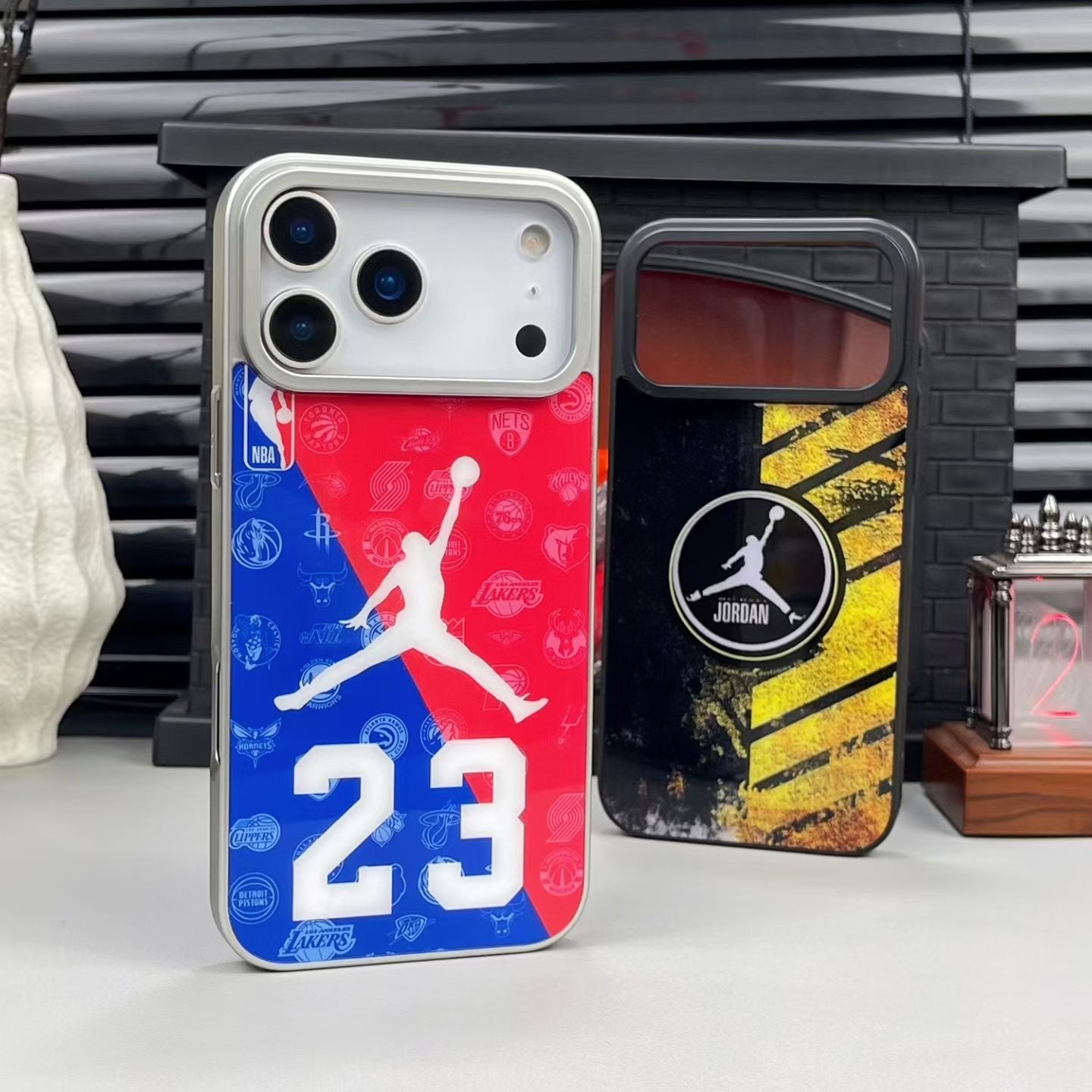 Street Style Hoops Case – MagSafe Ready