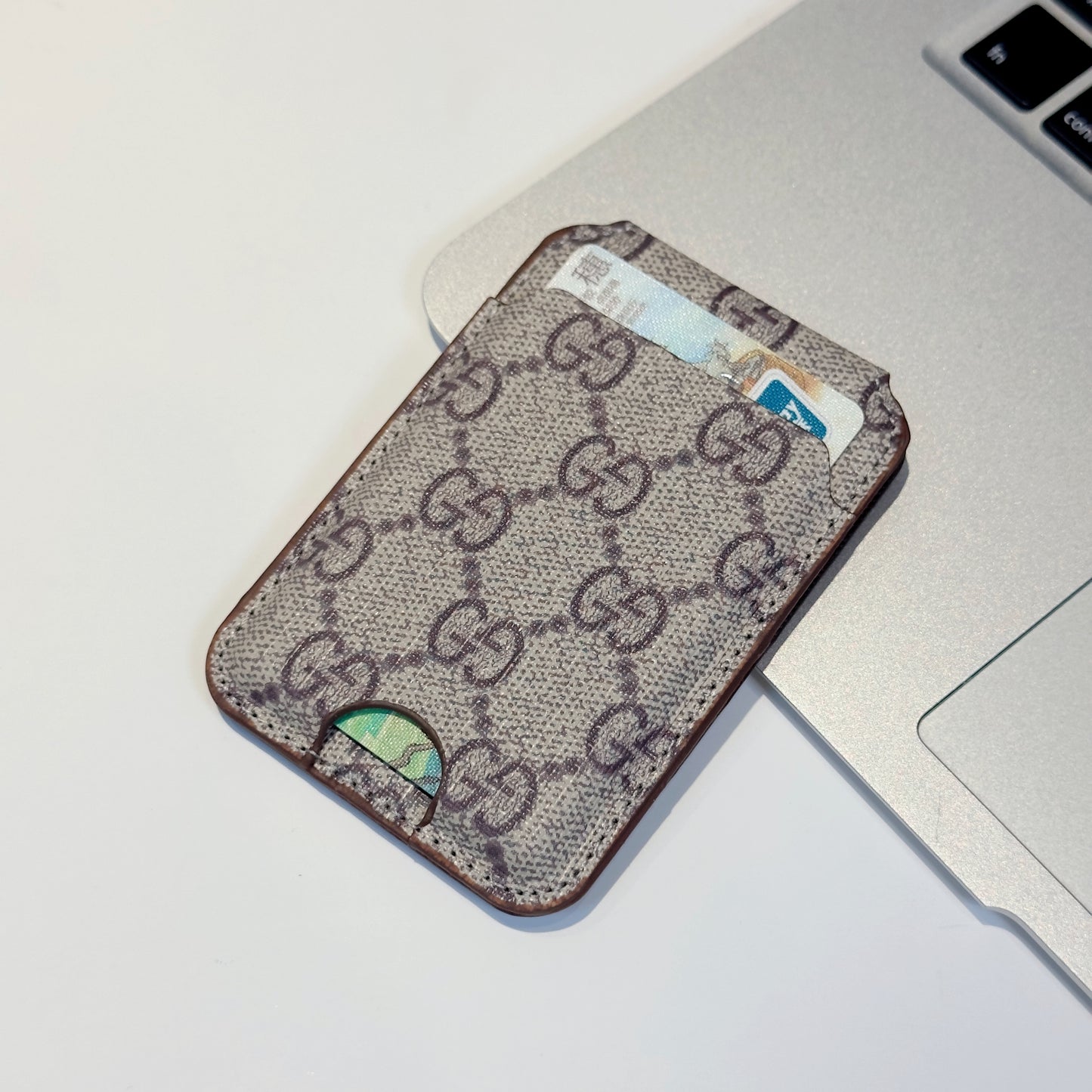 G Design MagSafe Card Holder & Phone Stand