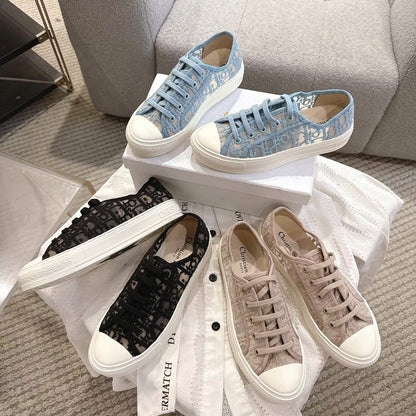 Walk In Mesh Sneaker