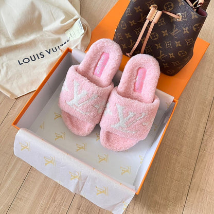 Fluffy 1V Slippers
