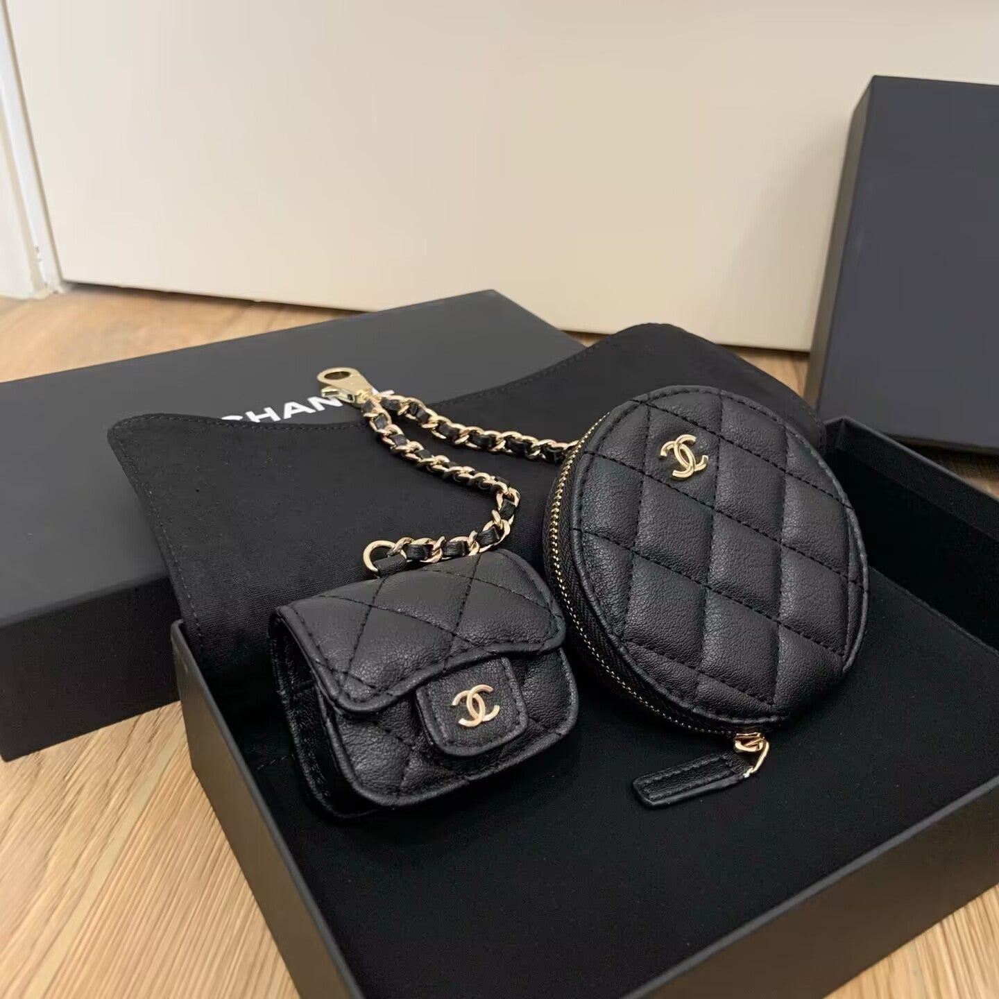 Chanel Beauty Coin Purse AirPod Case VIP