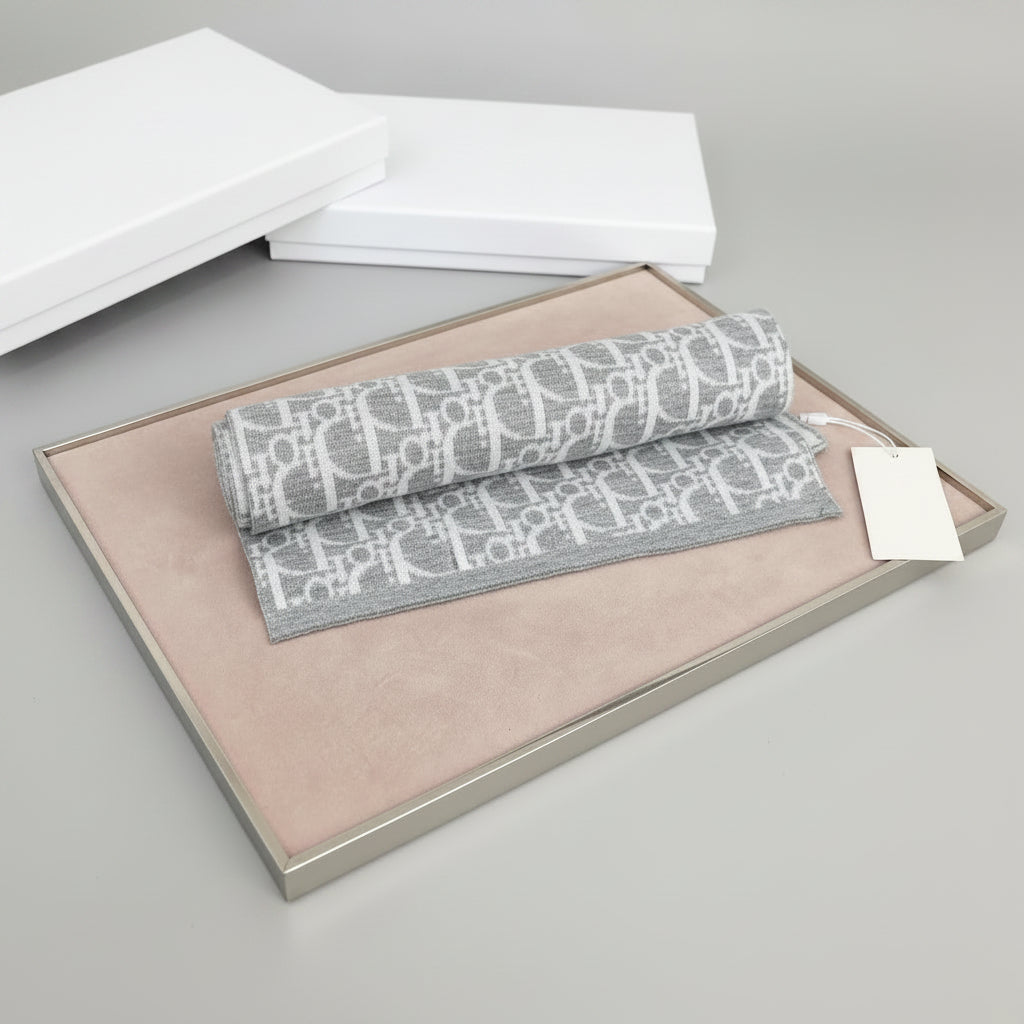 Oblique Design Cashmere Blend Scarf - Unisex