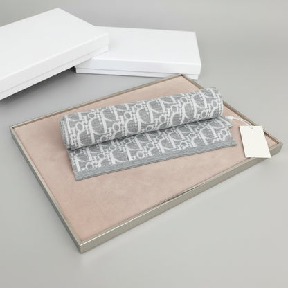 Oblique Design Cashmere Blend Scarf - Unisex
