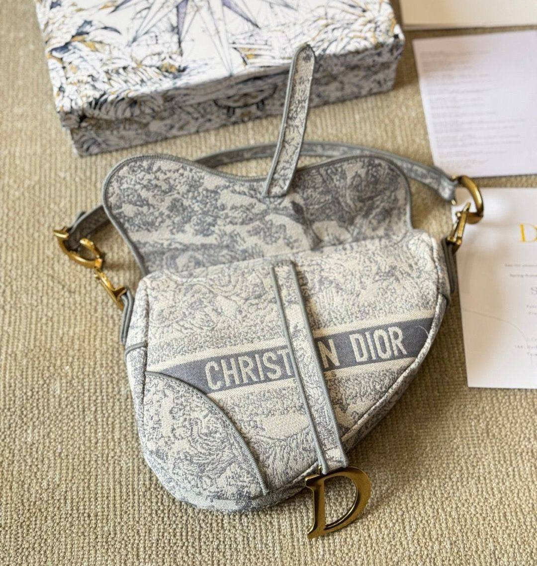 Luxury Saddle Bag |Shoulder Bag