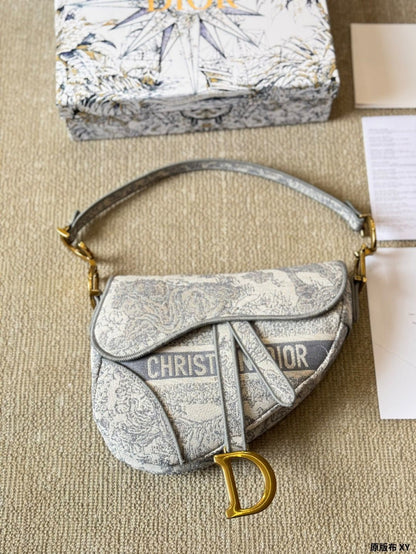 Luxury Saddle Bag |Shoulder Bag
