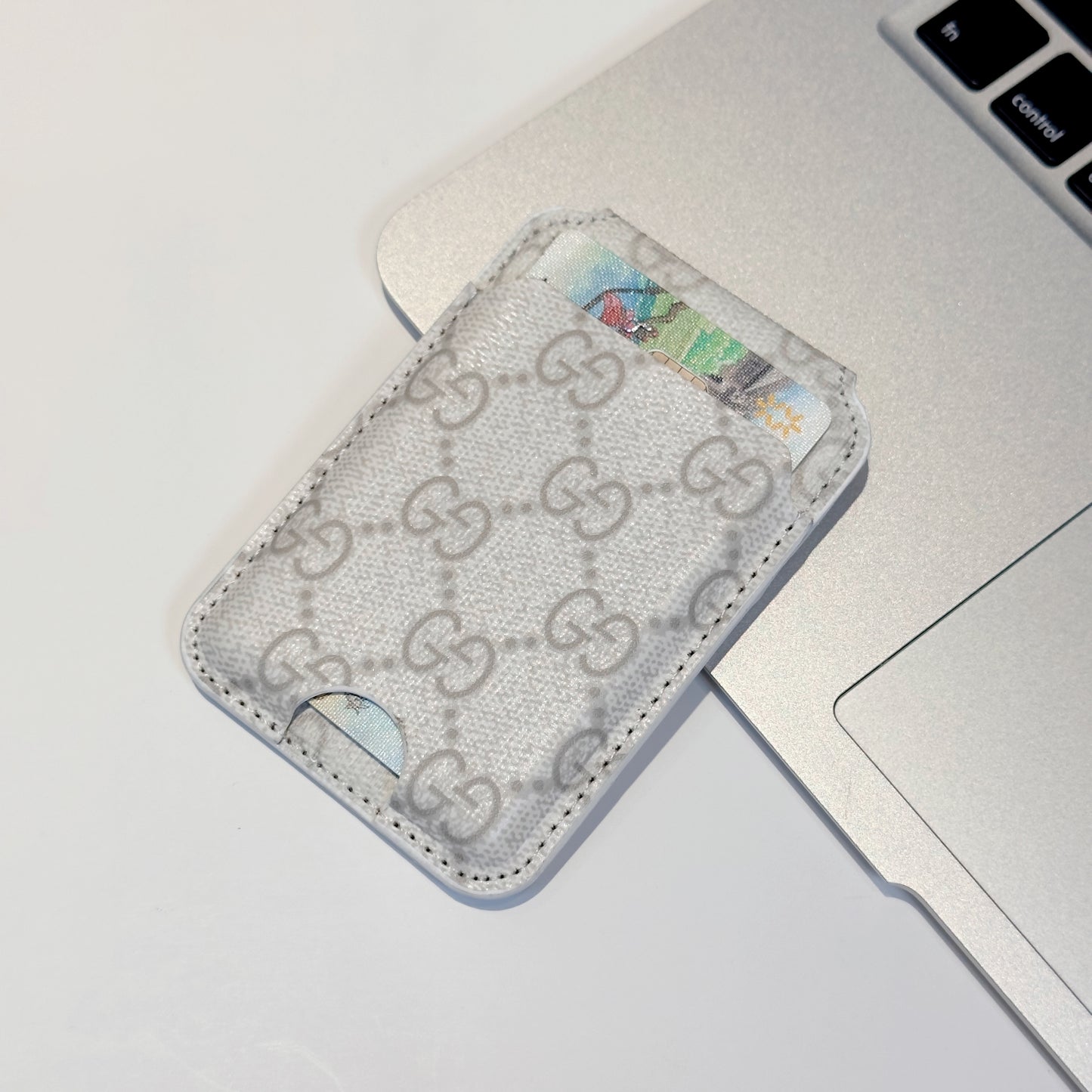 G Design MagSafe Card Holder & Phone Stand