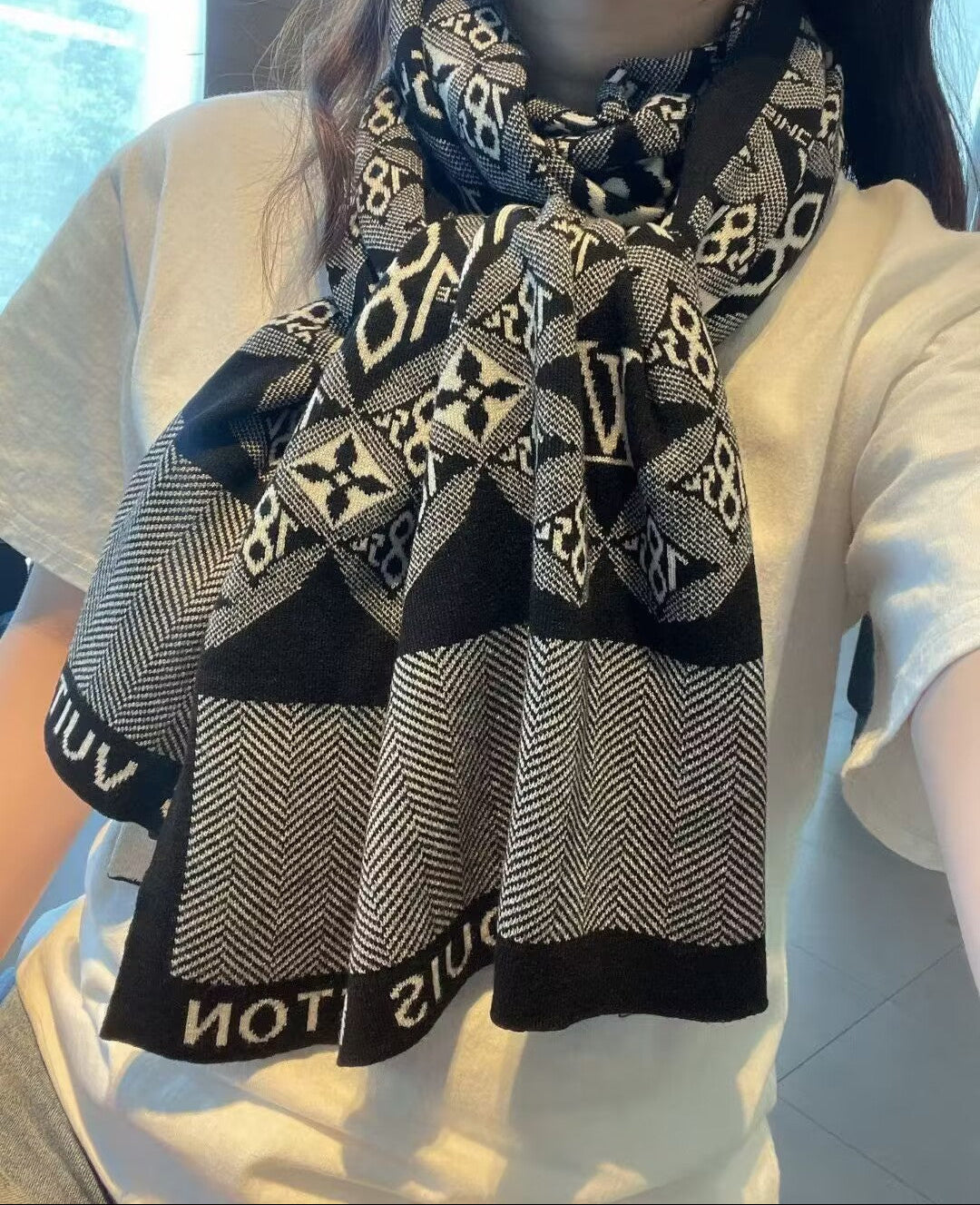 Since 1854 Jacquard Scarf Black Navy