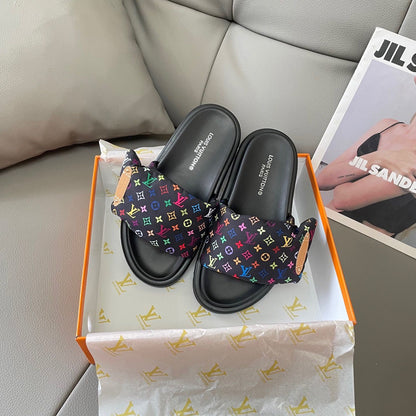 Multicolor Pool Pillow Flats