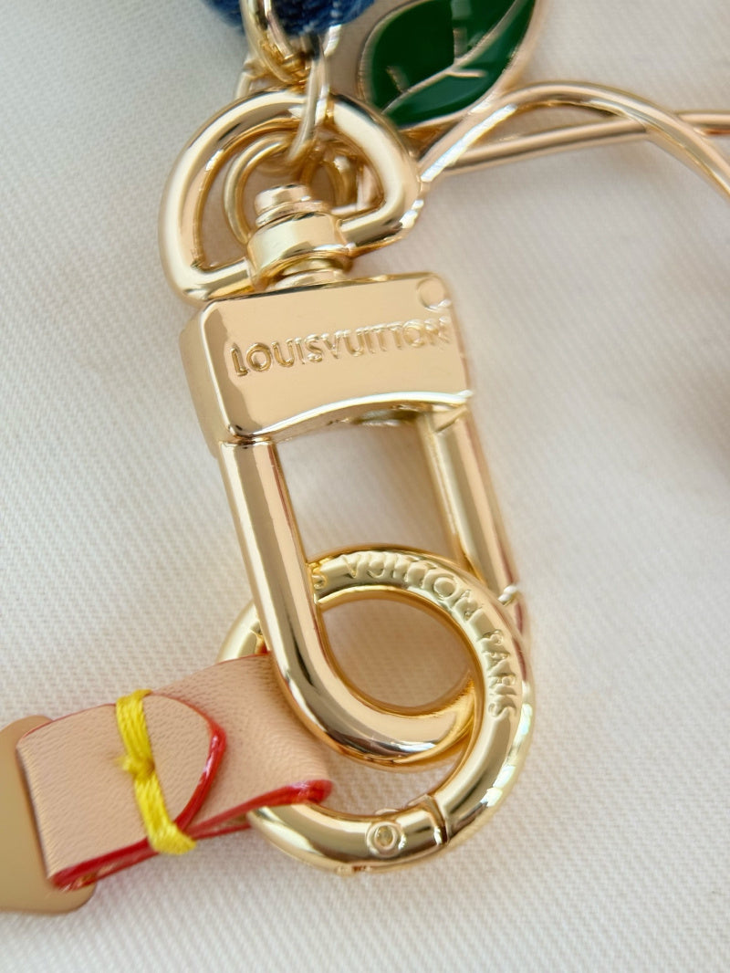 TM Cherry Charm/Phone Holder