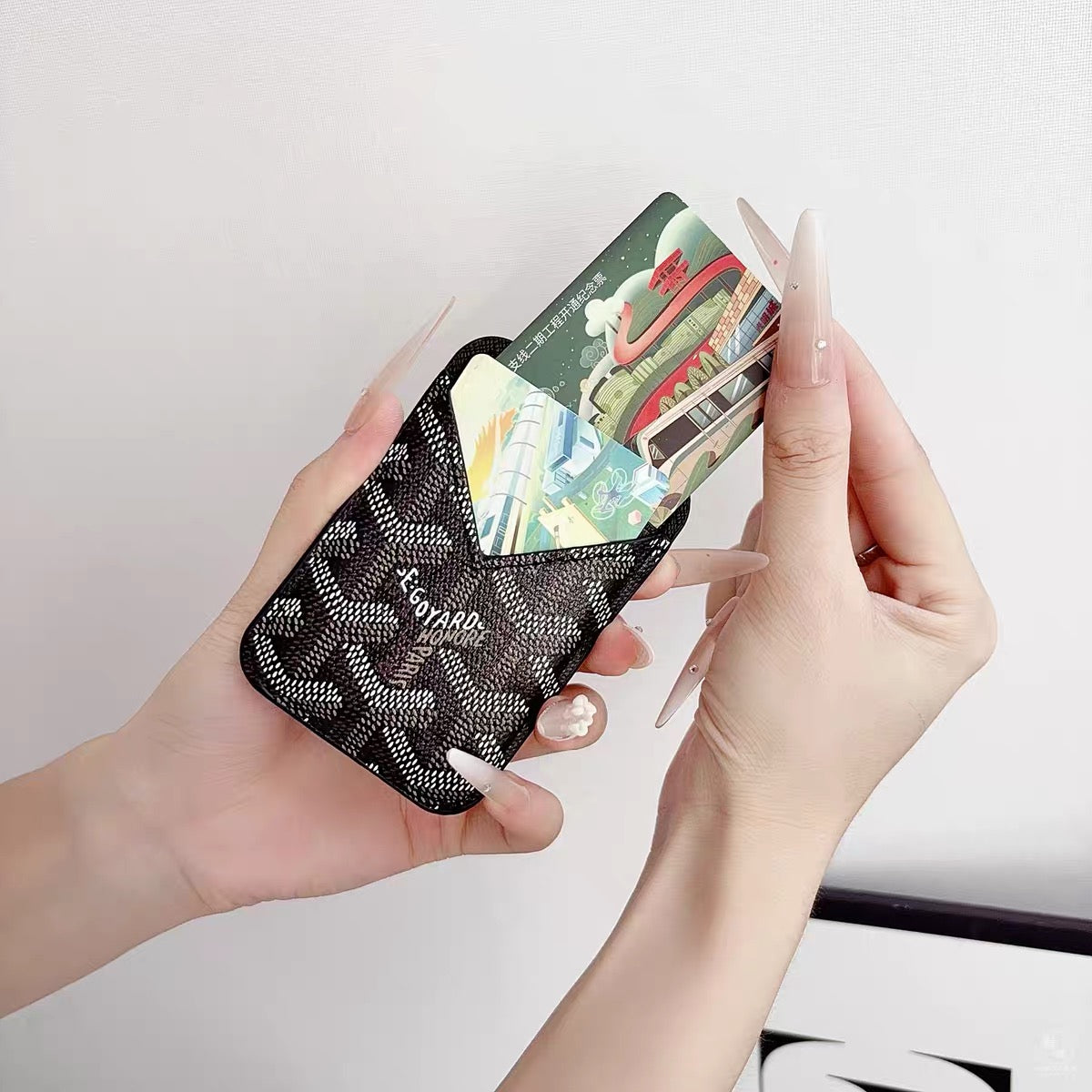 Patterned MagSafe Card Holder