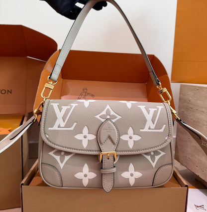 Luxury Diane Bag With Box