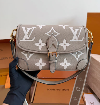 Luxury Diane Bag With Box