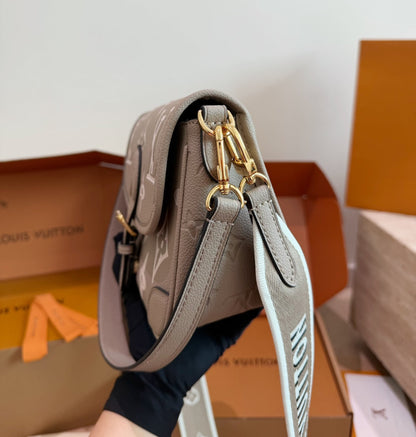 Luxury Diane Bag With Box
