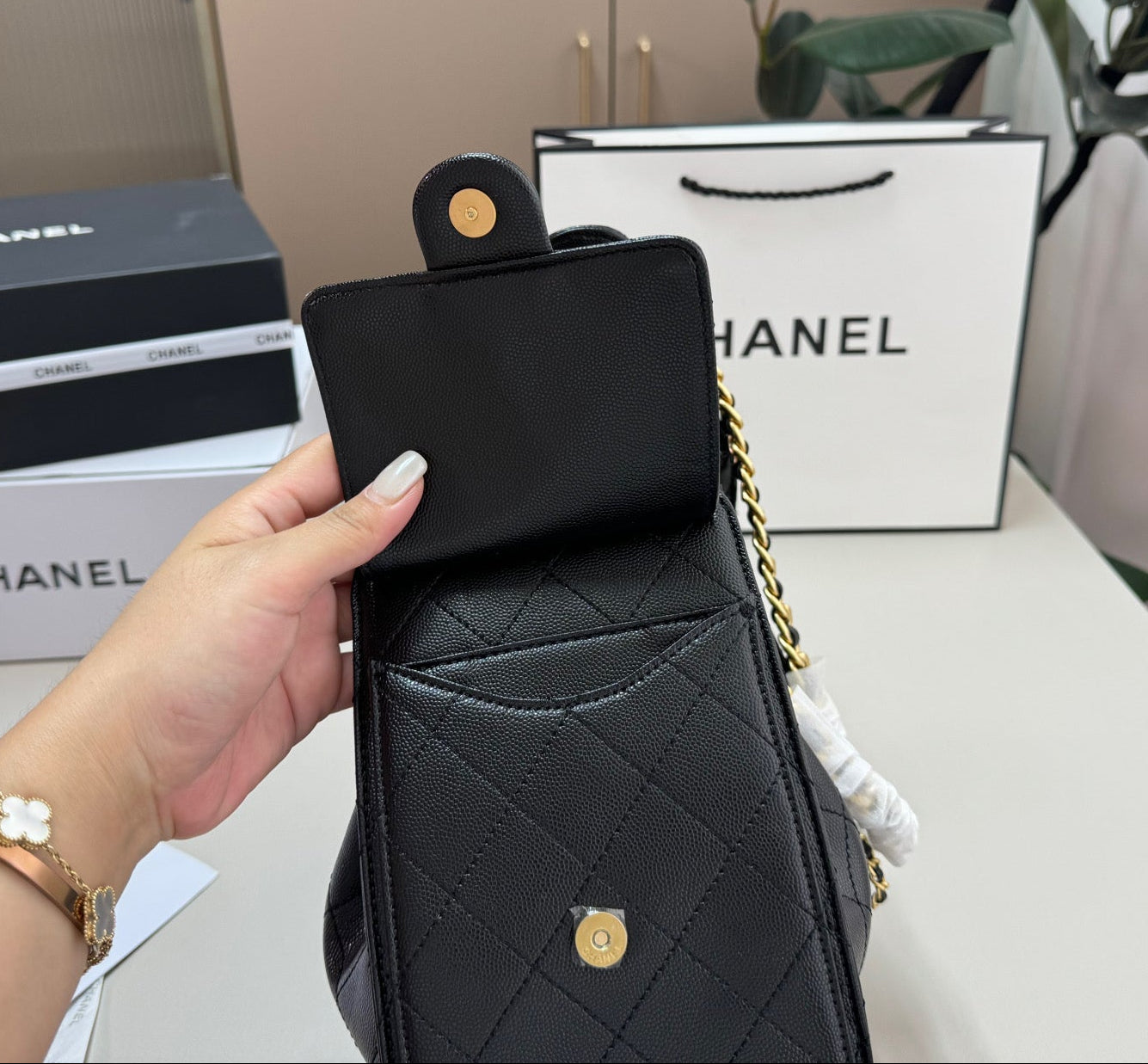 Leather 25 Mini Bag