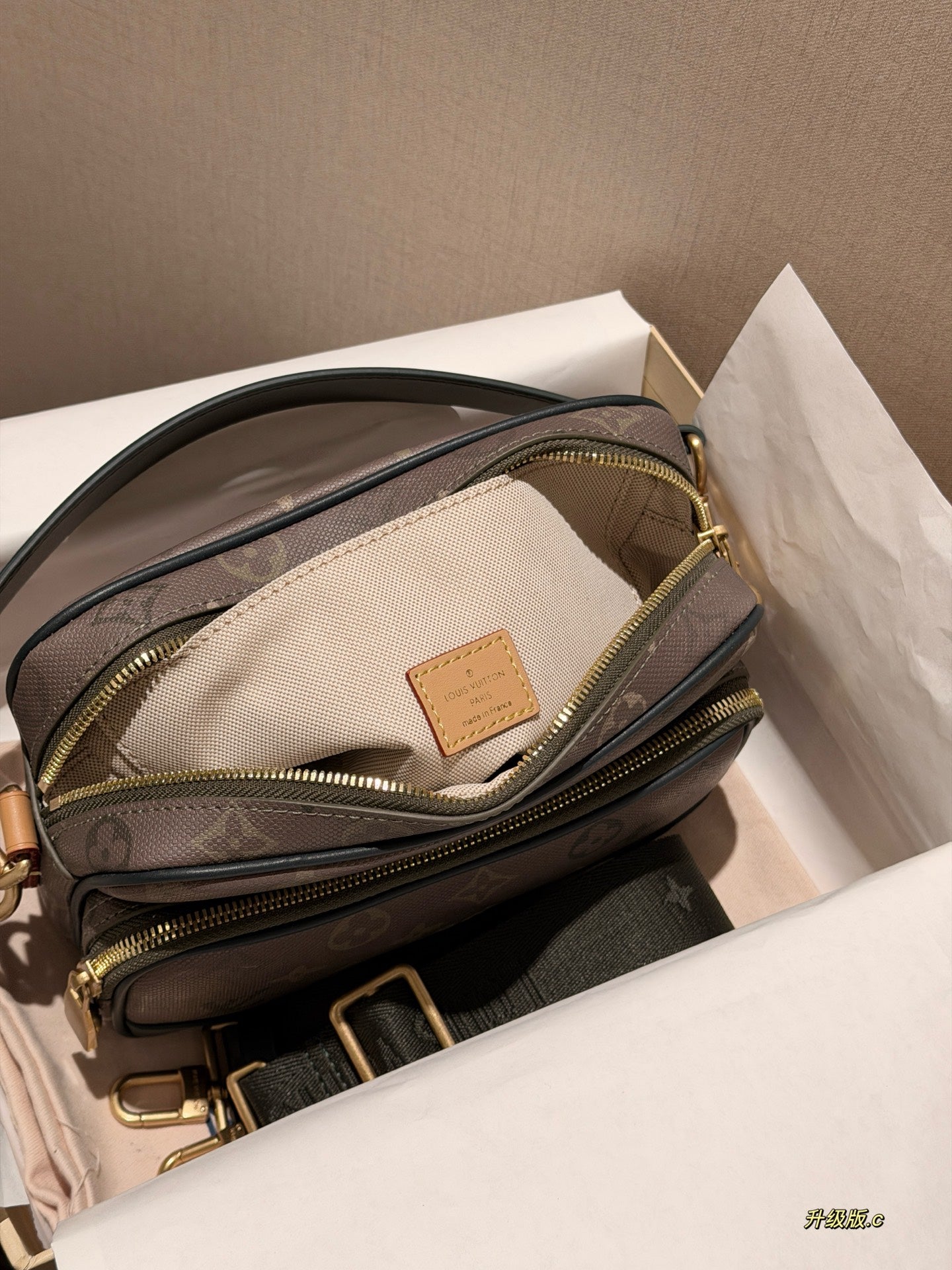 Nil Monogram Messenger Bag