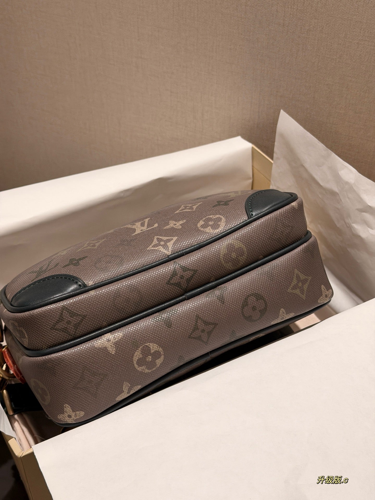 Nil Monogram Messenger Bag