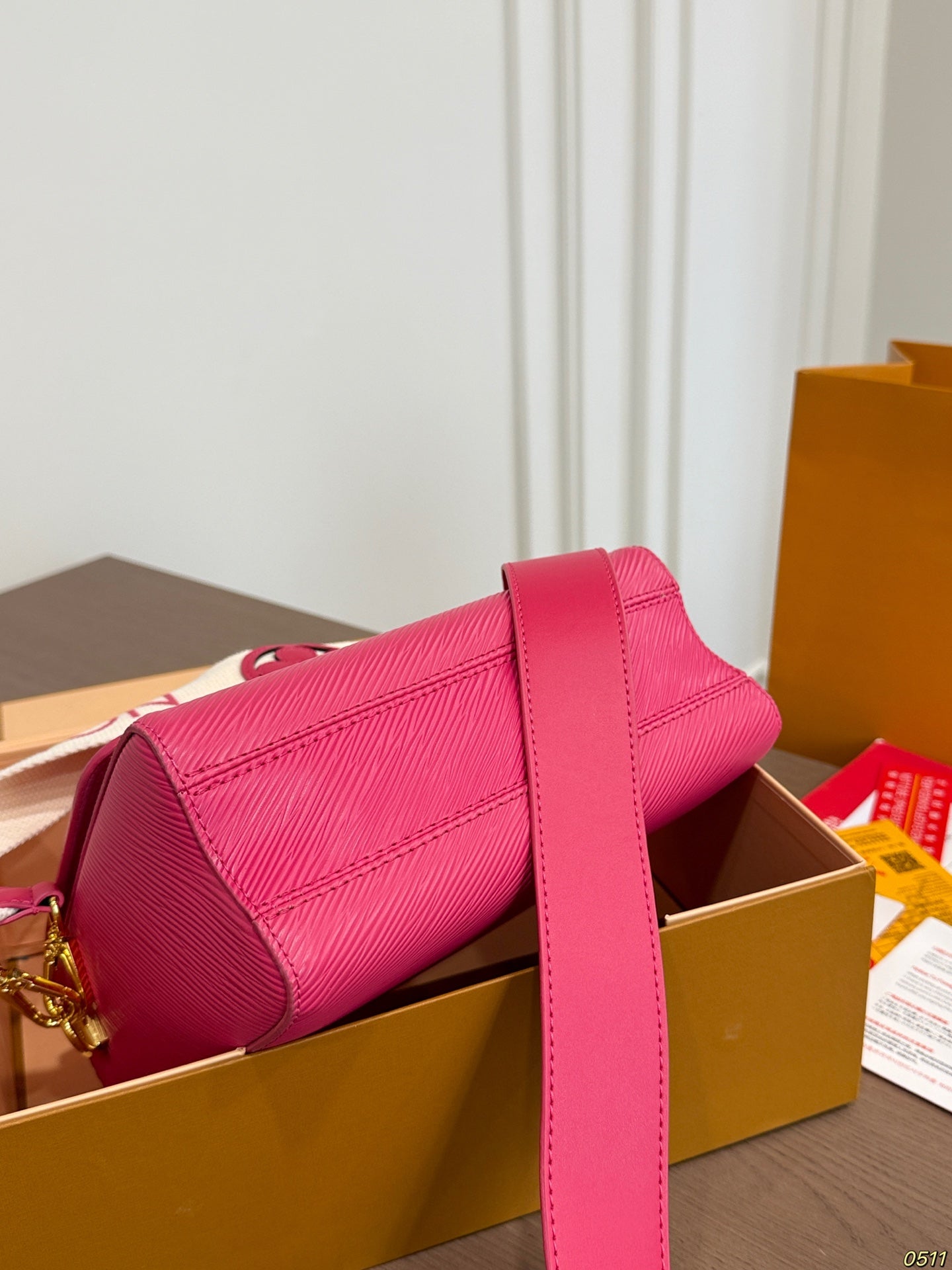 Epi Leather Twist - Rose Pink