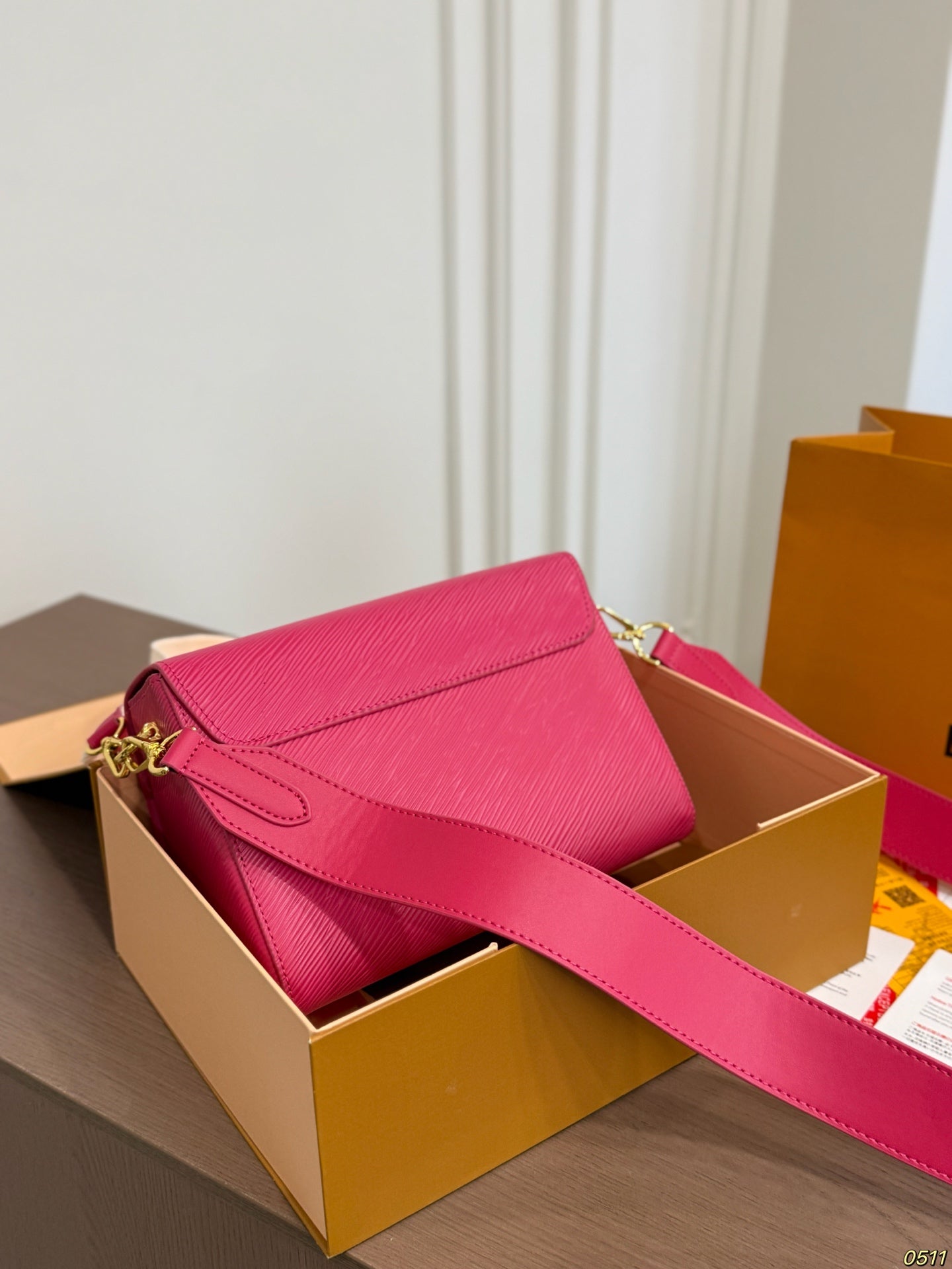 Epi Leather Twist - Rose Pink