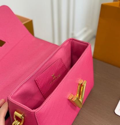 Epi Leather Twist - Rose Pink