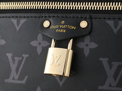 Vanity Chain Pouch