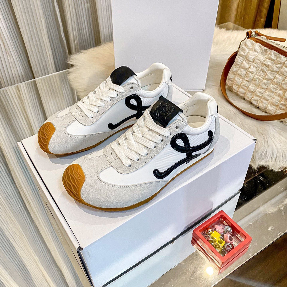 Ballerina Runner Sneaker Black/White