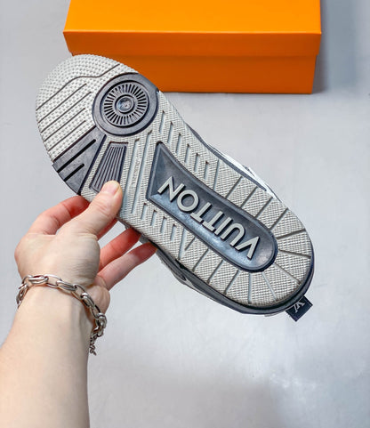 1V 1854 Monogram Skate Sneakers – Grey