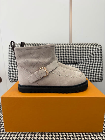 1V Snow Boots - Sand