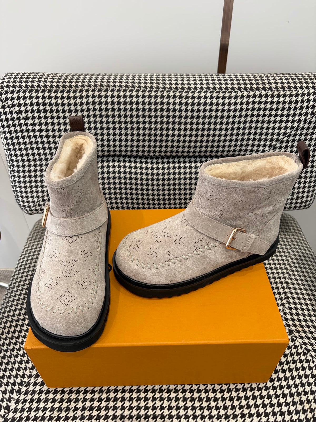 1V Snow Boots - Sand