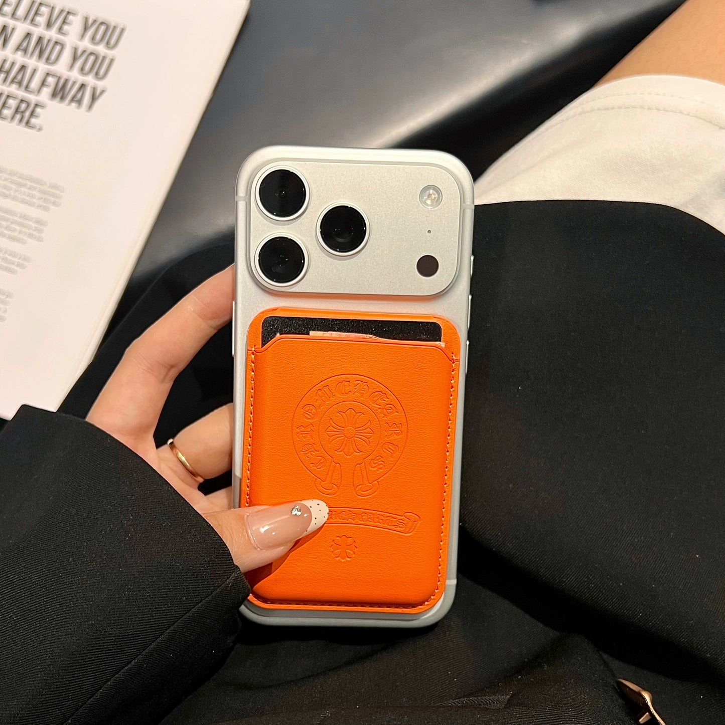 CH MagSafe Card Holder & Phone Stand