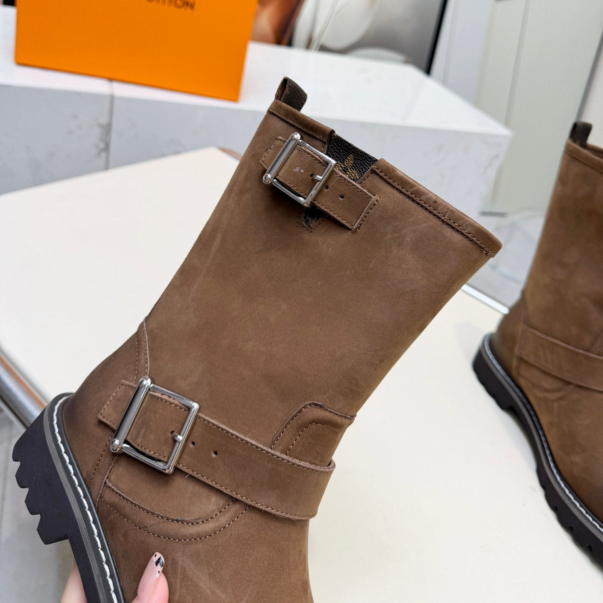 Luxury Territory Leather Boots Brown Suede Monogram
