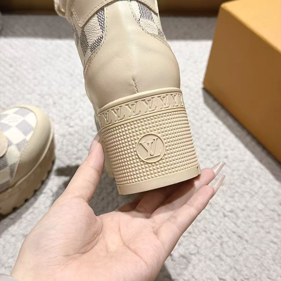 Desert Platform Boots - Beige