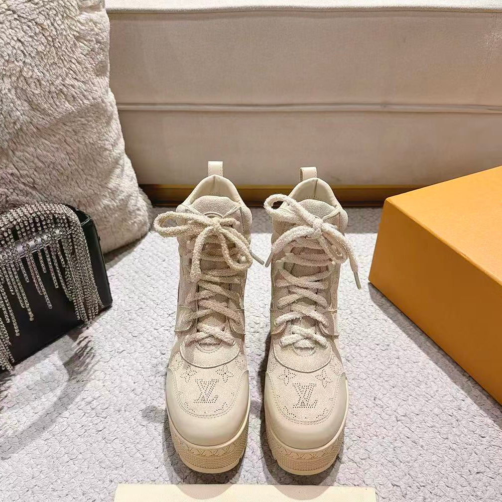 Desert Platform Boots - Beige
