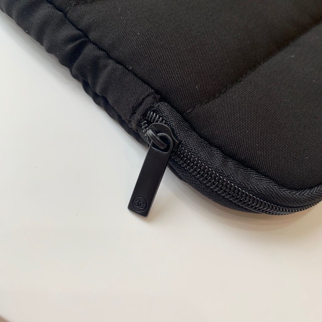 Chanel Beaute Laptop Sleeve