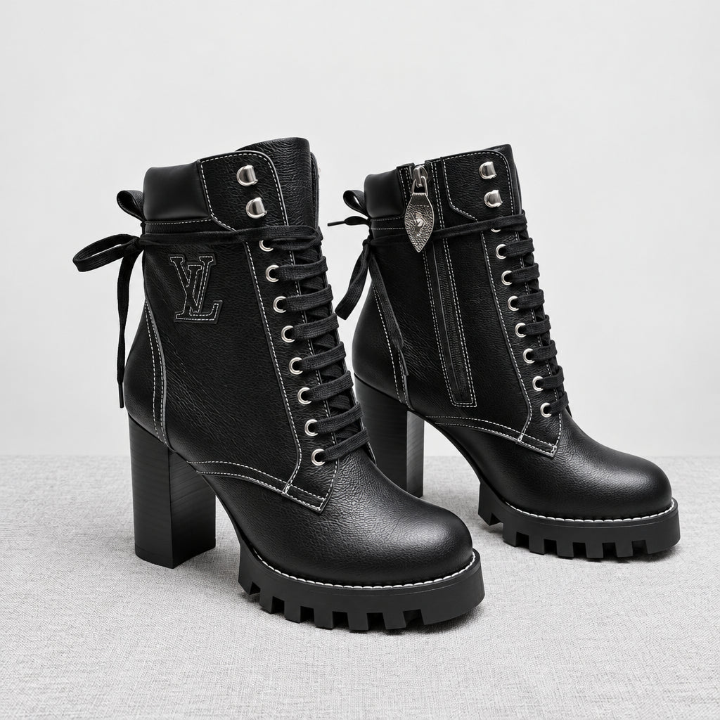 Star Trail Leather Boots - Black