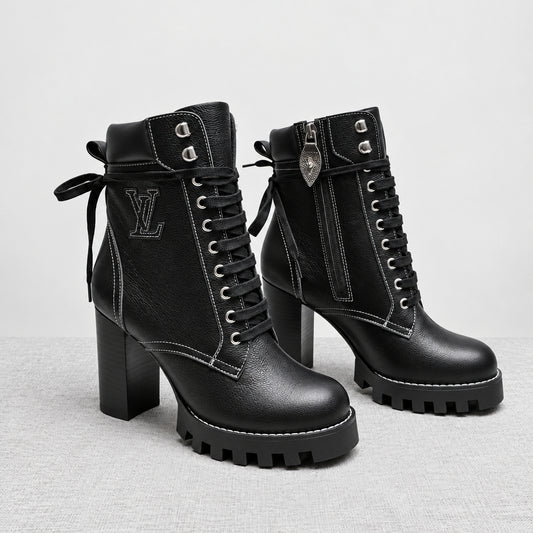 Star Trail Leather Boots - Black