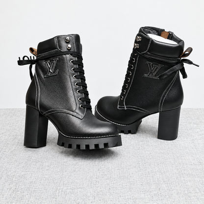 Star Trail Leather Boots - Black