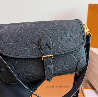 Luxury Black Diane Bag With Box