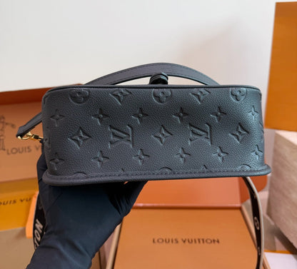 Luxury Black Diane Bag With Box