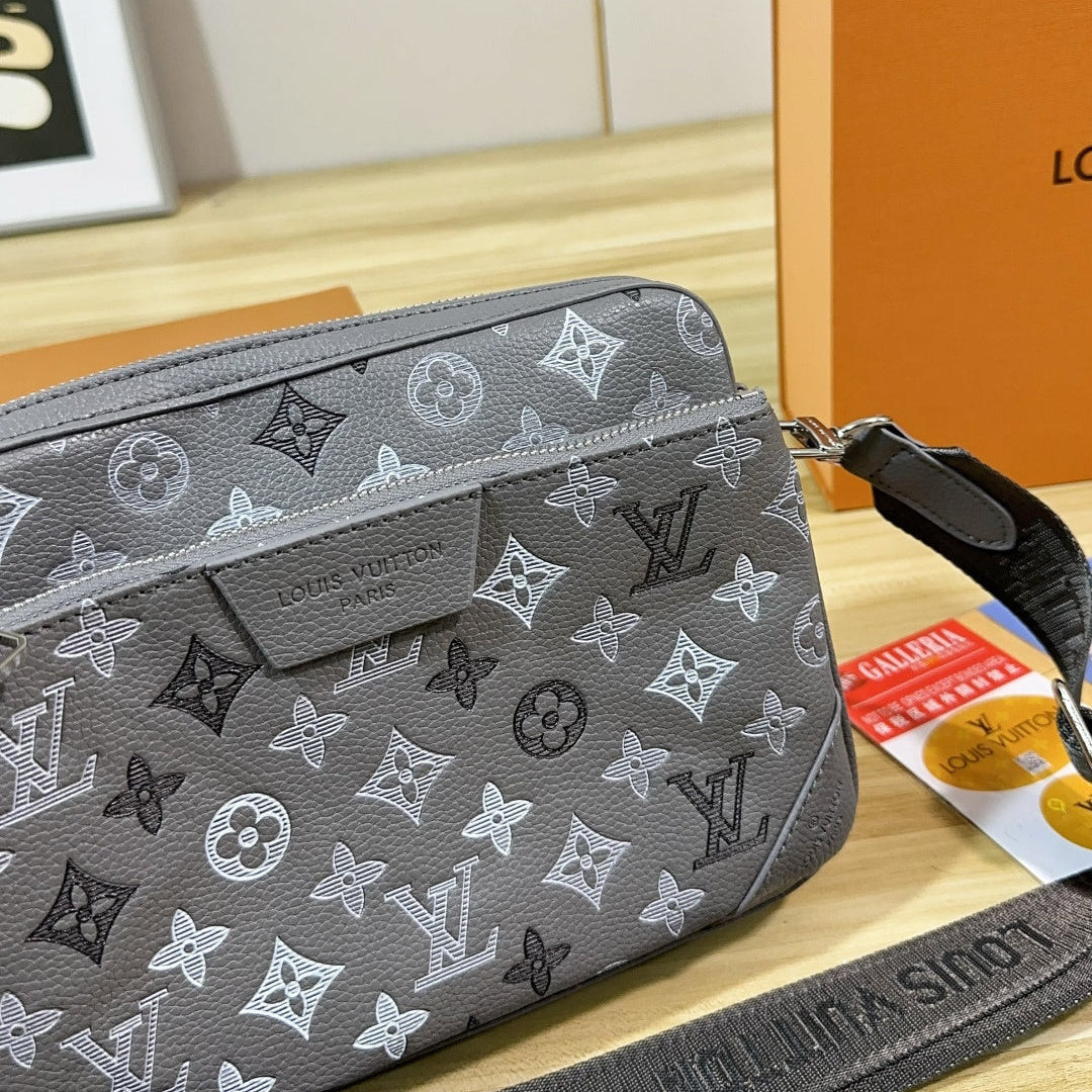 Trio Messenger Bag -Shadow